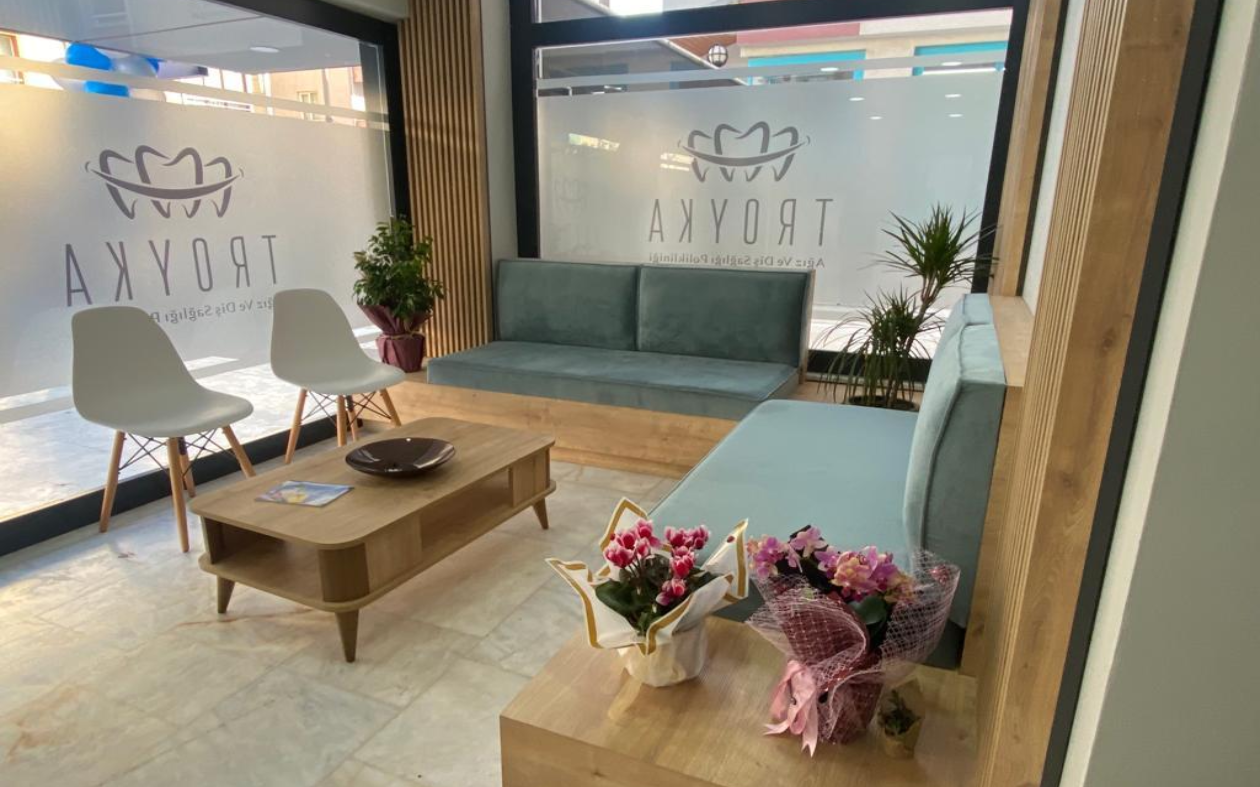 Troyka Diş
                        Kliniği